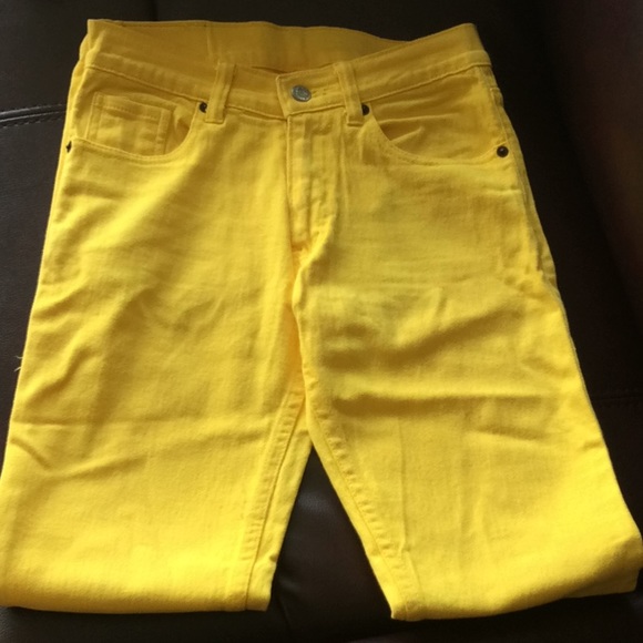 Trendy Canary Yellow Jeans With 5 Pockets - Picture 4 of 4